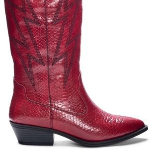 RED COWBOY BOOTS!